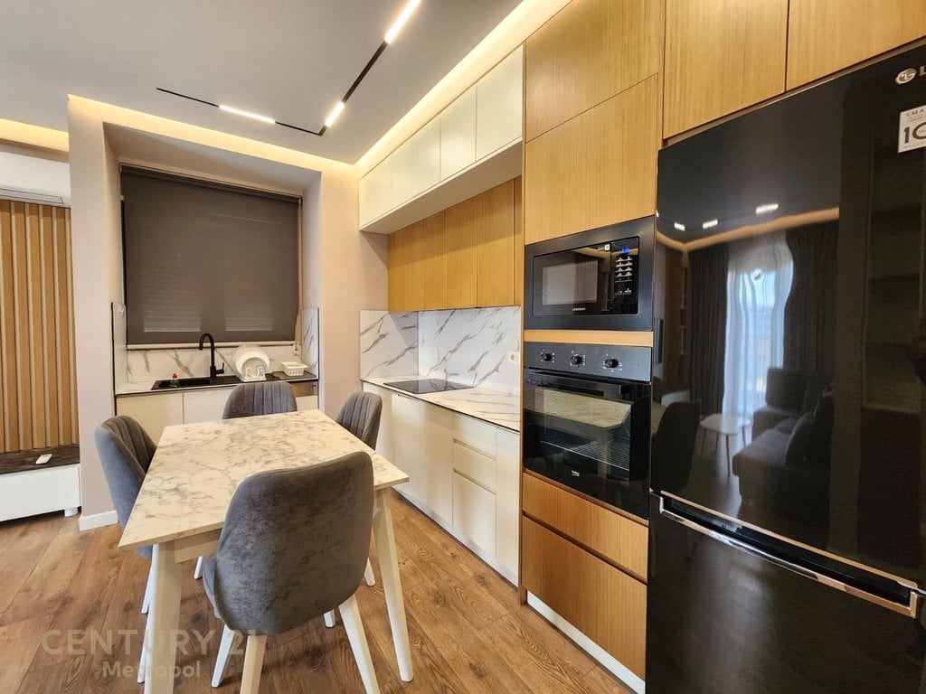 Affittasi 2+1 presso la Facoltà di Economia.