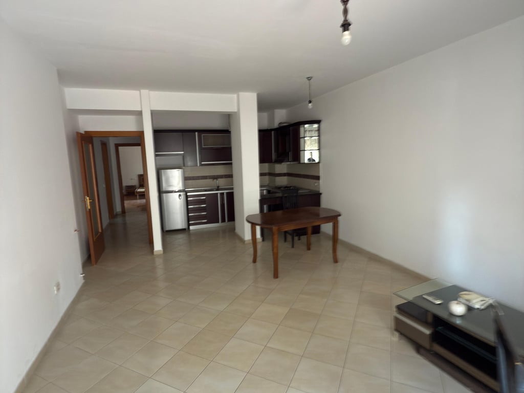 Affittasi appartamento 2+1+2 presso Kristal Centre, Comune di Parigi 📍