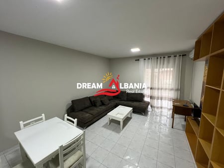 Apartament 2+1 me qera ne Komunen e Parisit prane Rezidences “Kika” ne Tirane (ID 42215027)