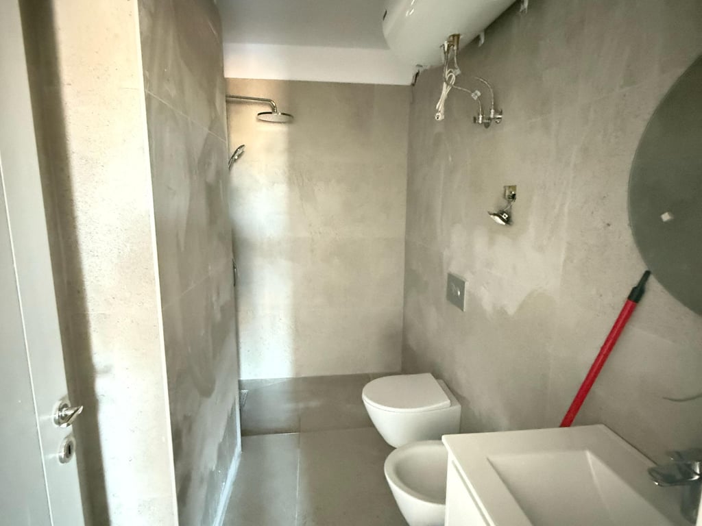 APPARTAMENTO 1+1 IN VENDITA NELLA ZONA DI XHAMLLIKUT