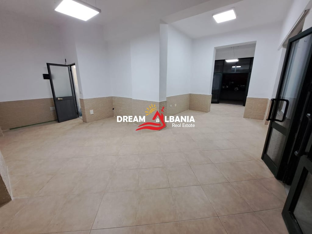 Store for sale in Don Bosko near Viva Market in Tirana (ID 4171395)