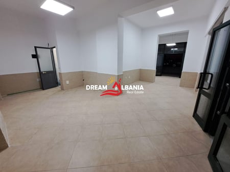 Store for sale in Don Bosko near Viva Market in Tirana (ID 4171395)