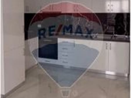 Apartament 1+1  Bosh per qira tek Shkolla e Bashkuar.