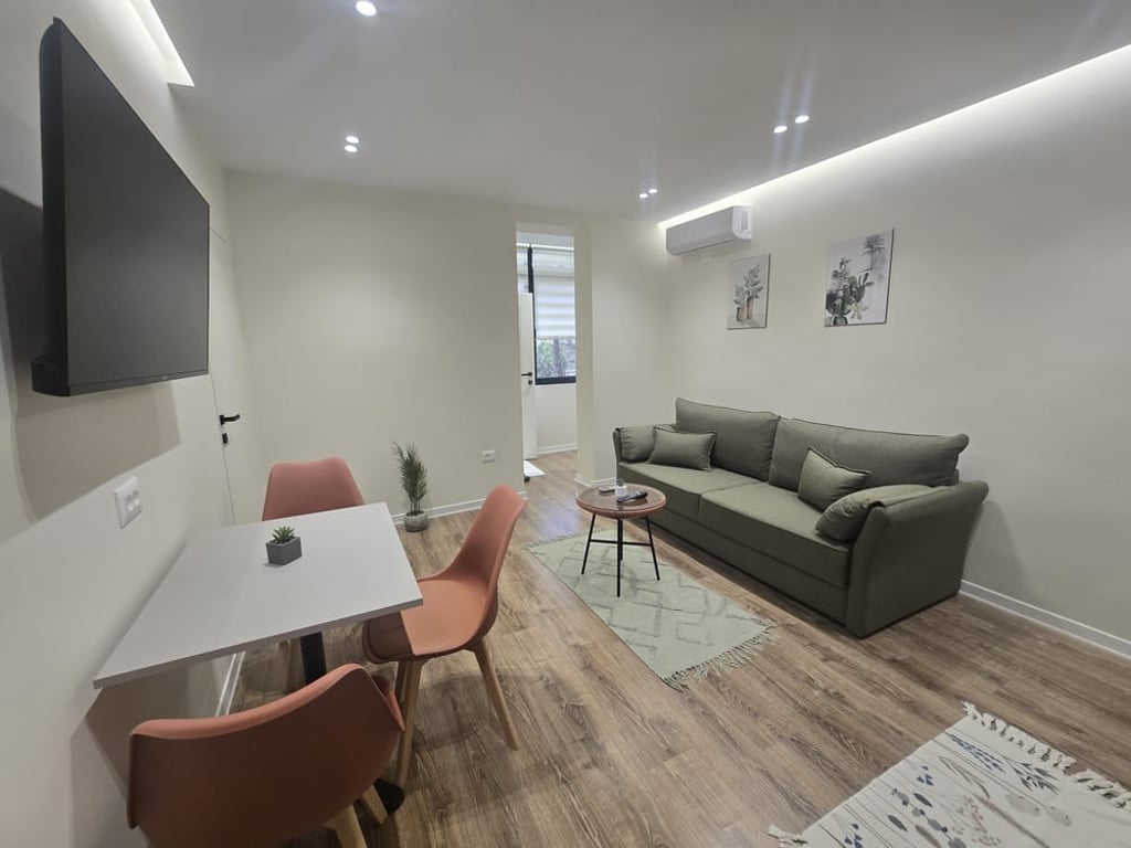 Apartament 1+1 &amp; Studio ne shitje, Pazari i Ri!