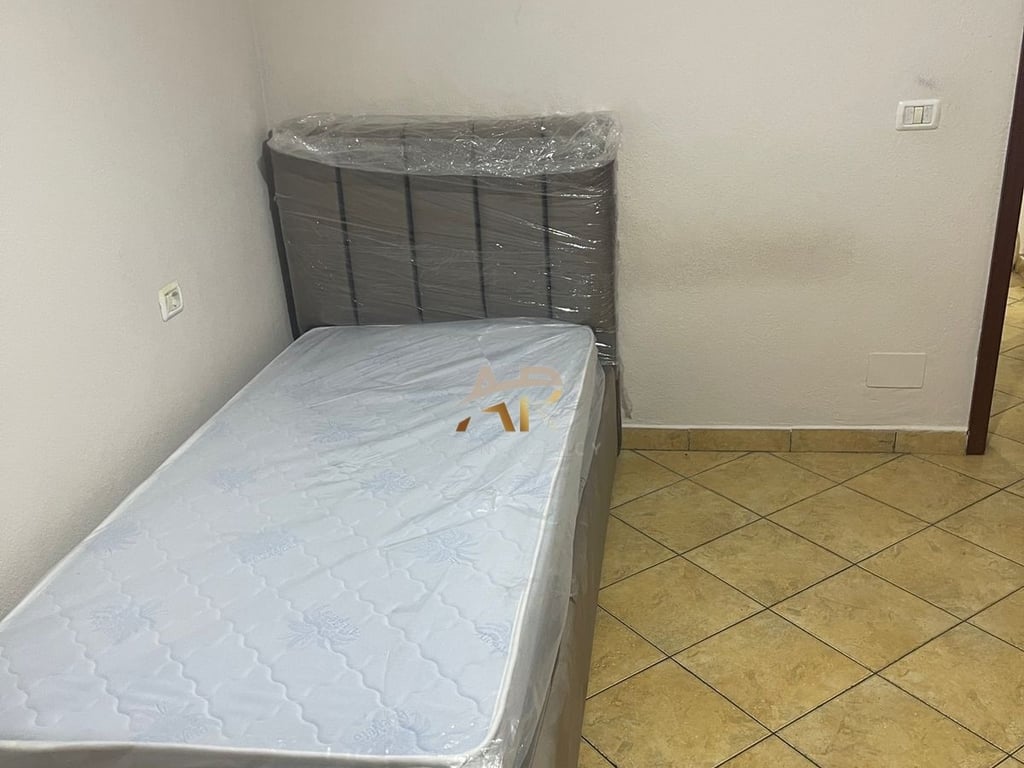 A 2+1 apartment is for rent on Bardhyl Street.