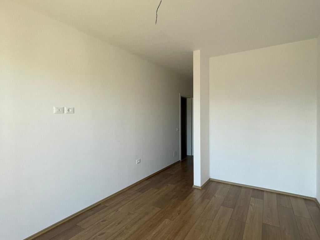 APARTAMENT ME QERA 