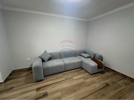 Apartament 1+1 me qira - Ish Restorant Durresi