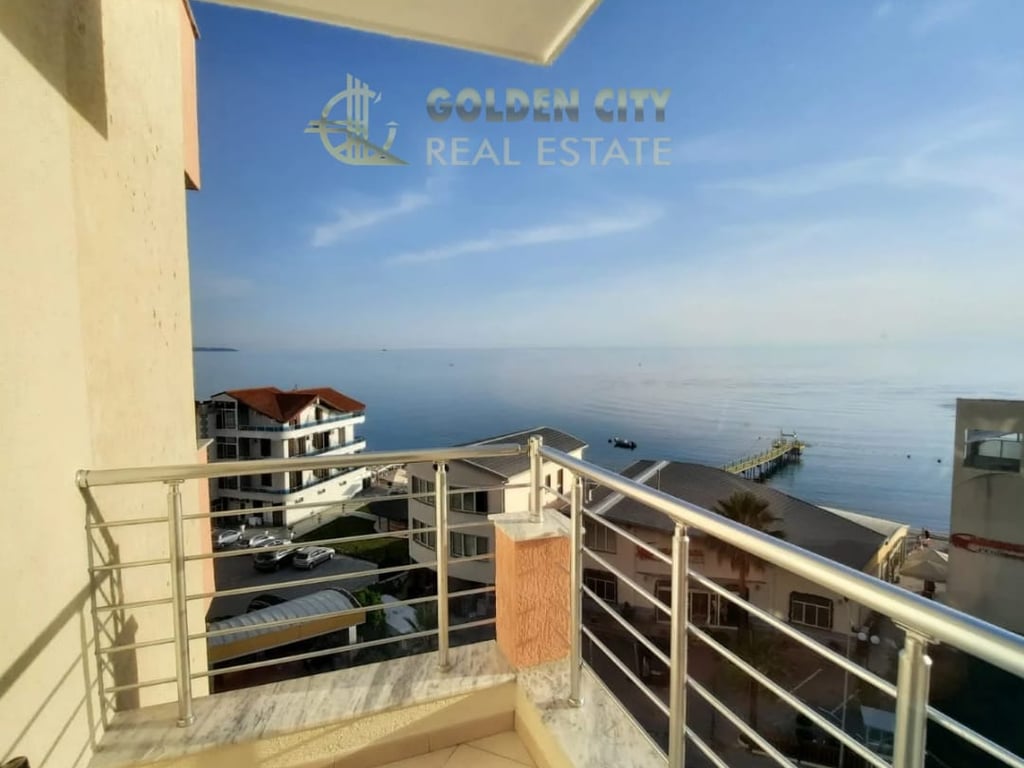 Ofrojme per qera mujore apartament Luxury 2+1 me 3 ballkone. vollga