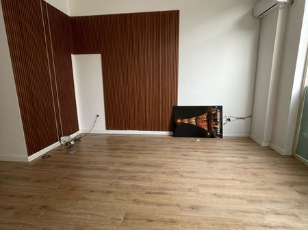 Business space for rent in the former Park.