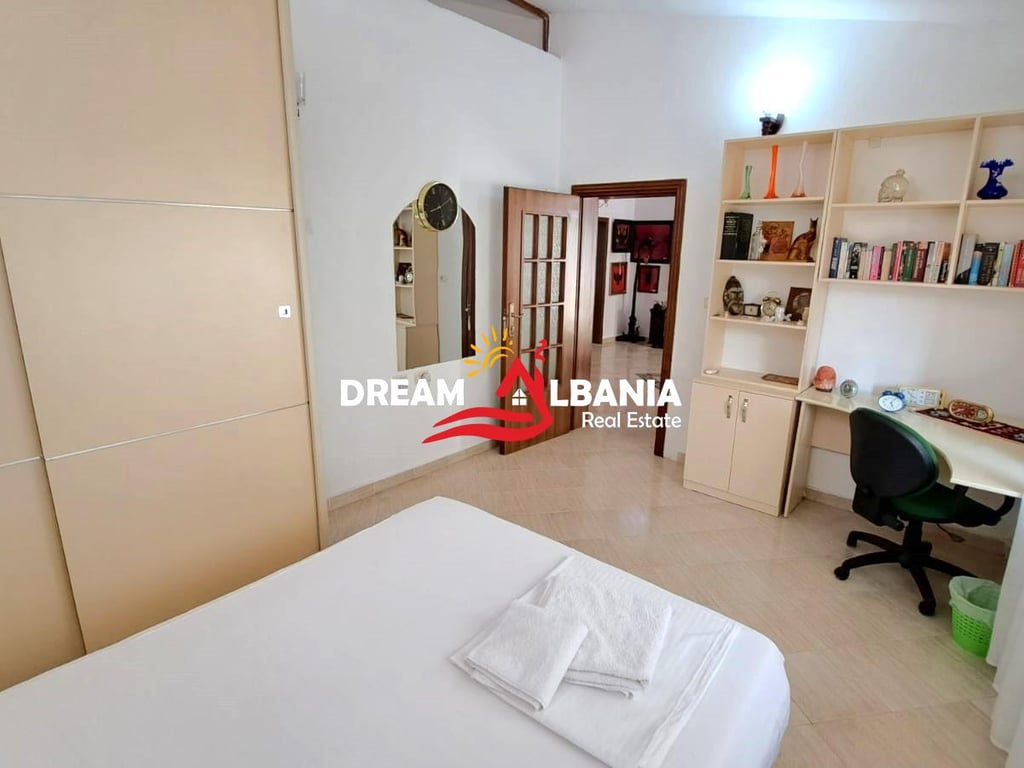 Appartamento 4+1 (piano villa) in affitto in via Don Bosko vicino a Vizion+ a Tirana (ID 4231390)