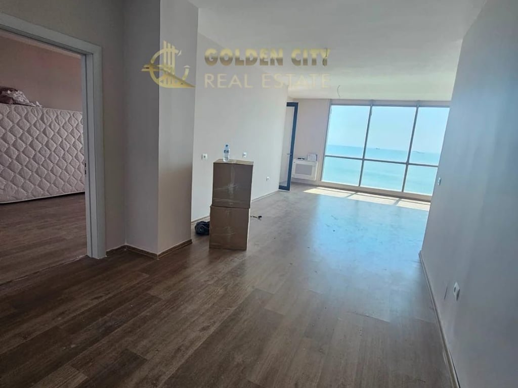 Vendesi super appartamento a Vollga.