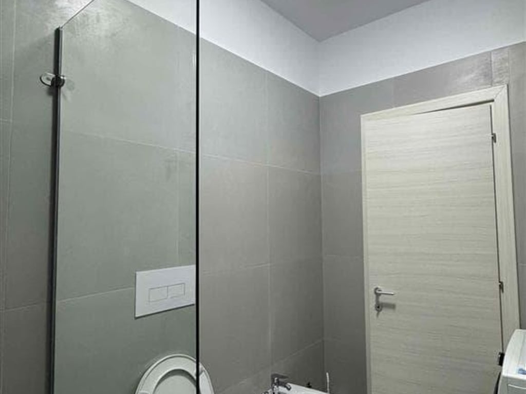 Apartament Me Qera 2+1 Tek Fusha e Aviacionit (ID B2201282) Tirane