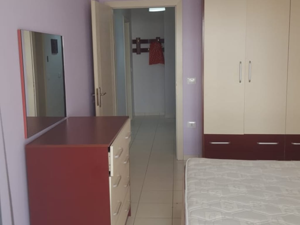 Jepet me qera Apartamenti 1+1, Astir mbrapa  Ozone 400 mije leke 