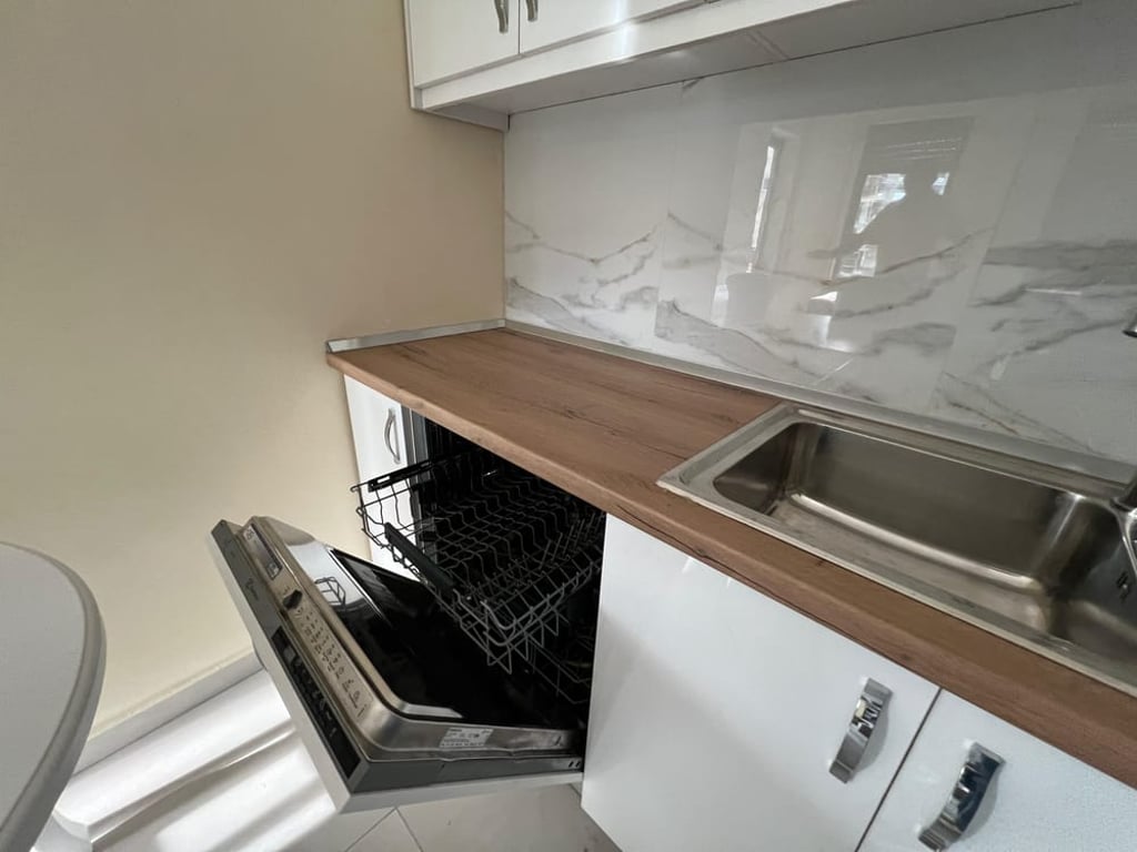 RENT APARTMENT 2+1+2+ BALCONY IN ALI DEMI