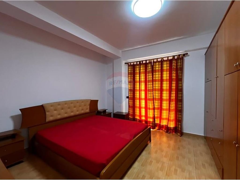 Jepet 1+1 me qira ne qytet studentu