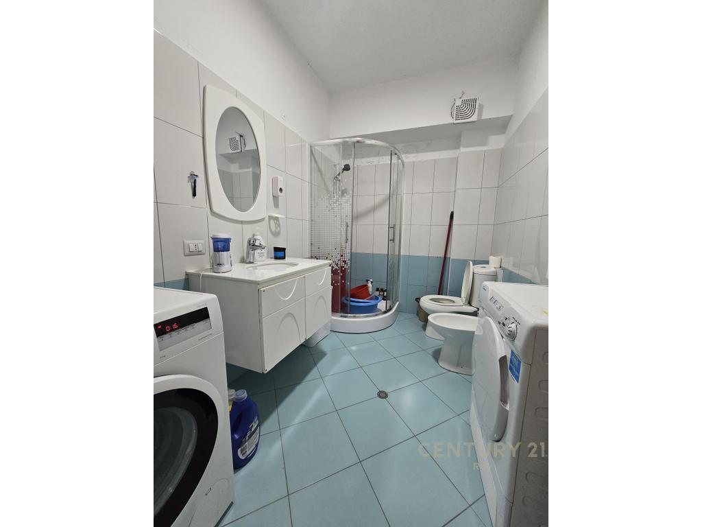 OFROJME APARTAMENT 2+1 PER SHITJE PRANE QENDRES,DURRES 145,000 €