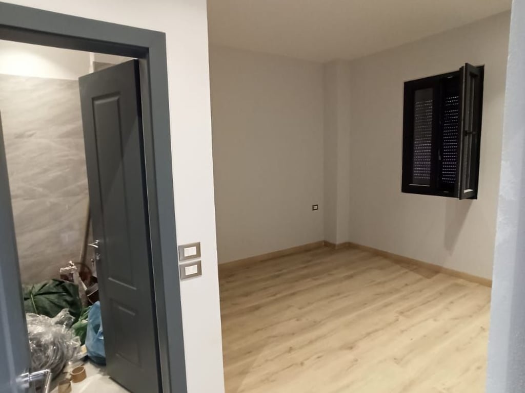 Ambiente in Affitto - Nel Centro di Tirana