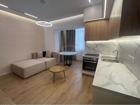Appartamento 2+1 in affitto in Via Kavajë!