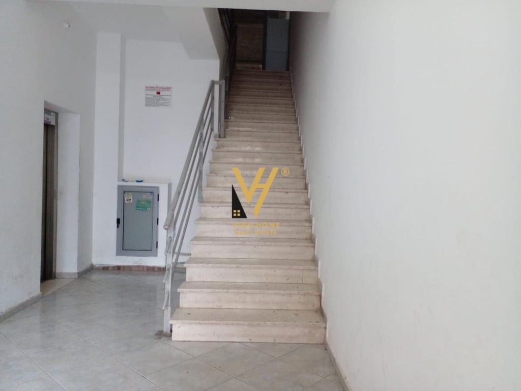 SHITET DYQAN 410 M2 NE FIER 600.000 EURO