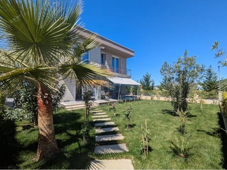 Modern villa for sale in Lalzi Bay