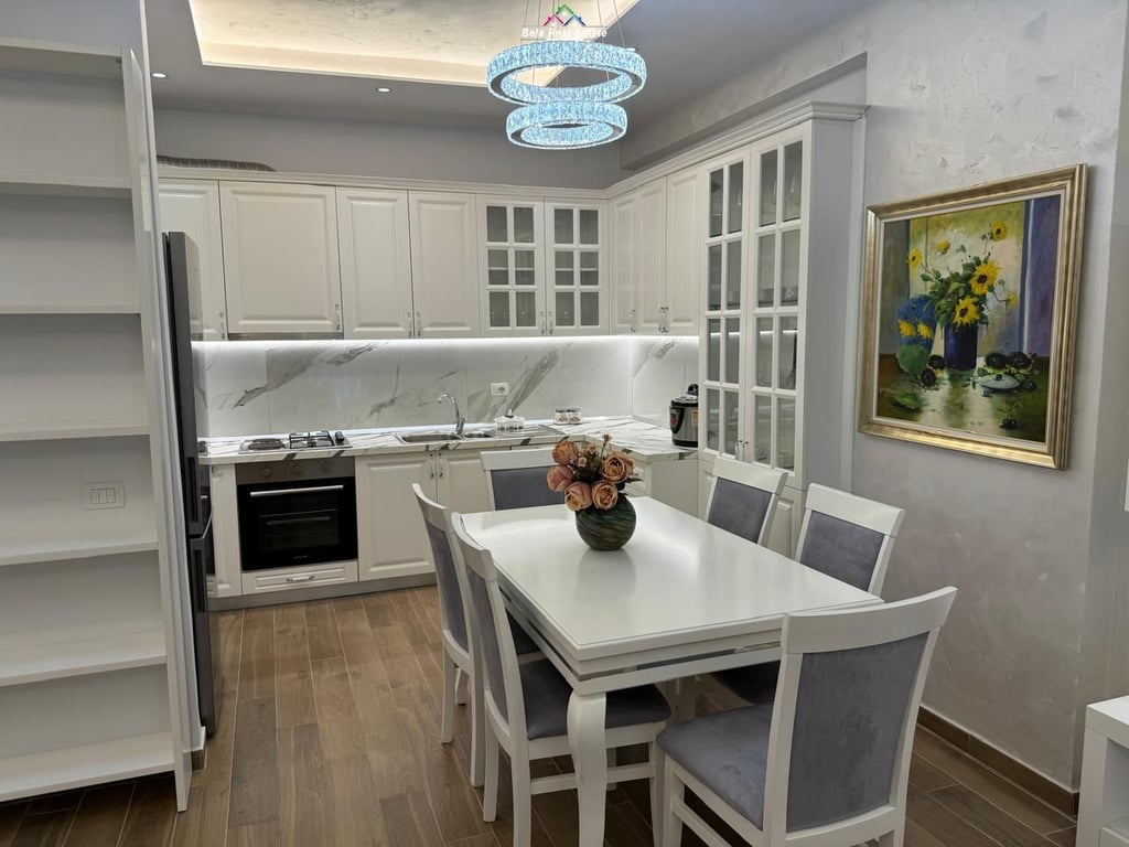 Appartamento 2+1 in affitto in Via Kavajë (ID B2201273) Tirana.
