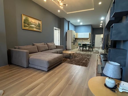 1+1 è sufficiente, strada Peti lago secco, 650 euro