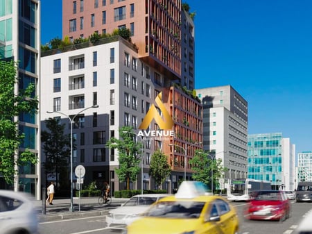 VENDITA APPARTAMENTO 2+1+2 VIA DRITAN HOXHA, LAPRAKE, TIRANA Prezzo: 179.800 Euro Superficie totale lorda: 99,9 m² Superficie netta: 87,55 m² Superficie comune: 13,09 m² Organizzazione interna: 2 camere da letto 1 soggiorno con angolo cottura 2 bagni con finestra 1 corridoio L'appartamento si trova in una residenza con 5, 6, 11 e 12 piani sopra terra, oltre a 2 piani di parcheggio sotterraneo. Ulteriori dettagli della proprietà: Piano 3° abitativo Orientamento Nord-Est Alta qualità di costruzione Isolamento termico e acustico Facciata ventilata per garantire freschezza e mantenimento della temperatura ideale in ogni stagione. Parquet di alta qualità Volume regolare Bagni con finestra L'appartamento sarà completato a luglio 2025 Un'ottima opportunità per le famiglie che cercano una casa confortevole, così come per gli investitori che cercano una proprietà con alto potenziale di affitto o aumento di valore. Posizione perfetta per avere accesso rapido a tutte le strutture necessarie: scuole, università, centri commerciali, istituzioni statali e strade principali di Tirana. La proprietà dispone di documentazione regolare Per ulteriori dettagli, contattateci e prenotate la vostra visita alla proprietà! 0697002229