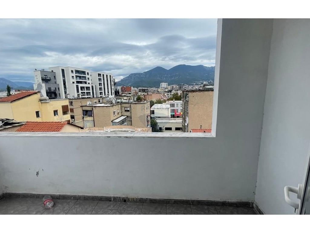 Appartamento 2+1 in vendita in via Bardhyl!