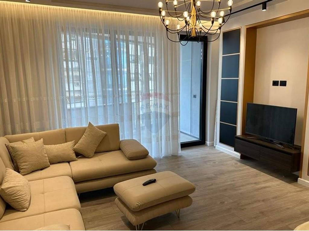 Apartament Modern 2+1+2 për Qira, Selvia