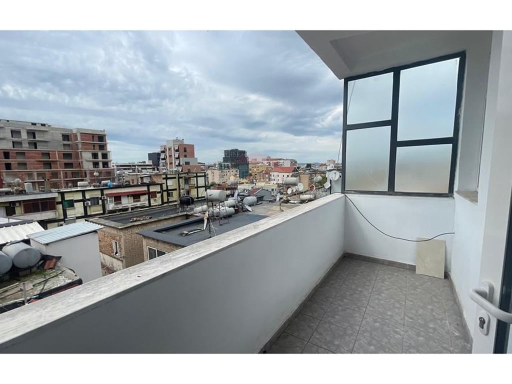 Appartamento 2+1 in vendita in via Bardhyl!