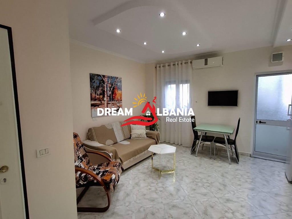 Affittasi appartamento 1+1 presso la Comune di Parigi, vicino al Kristal Center (ID 42111371)