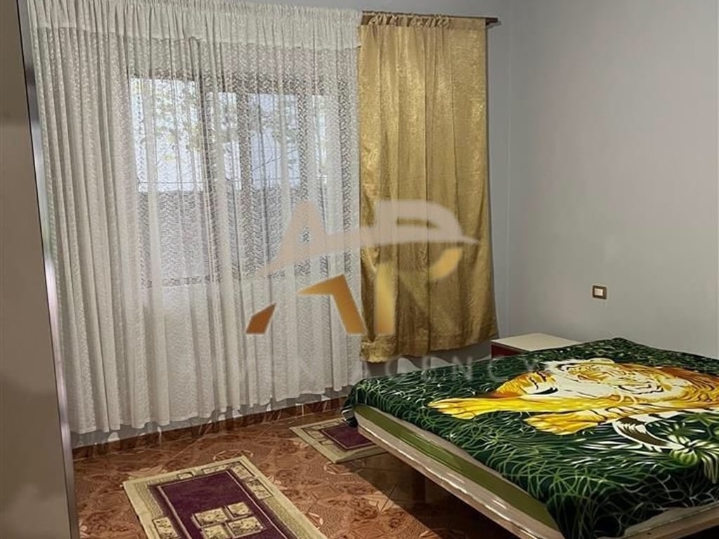 Jepet me qera shtepi private 2+1 Laprak