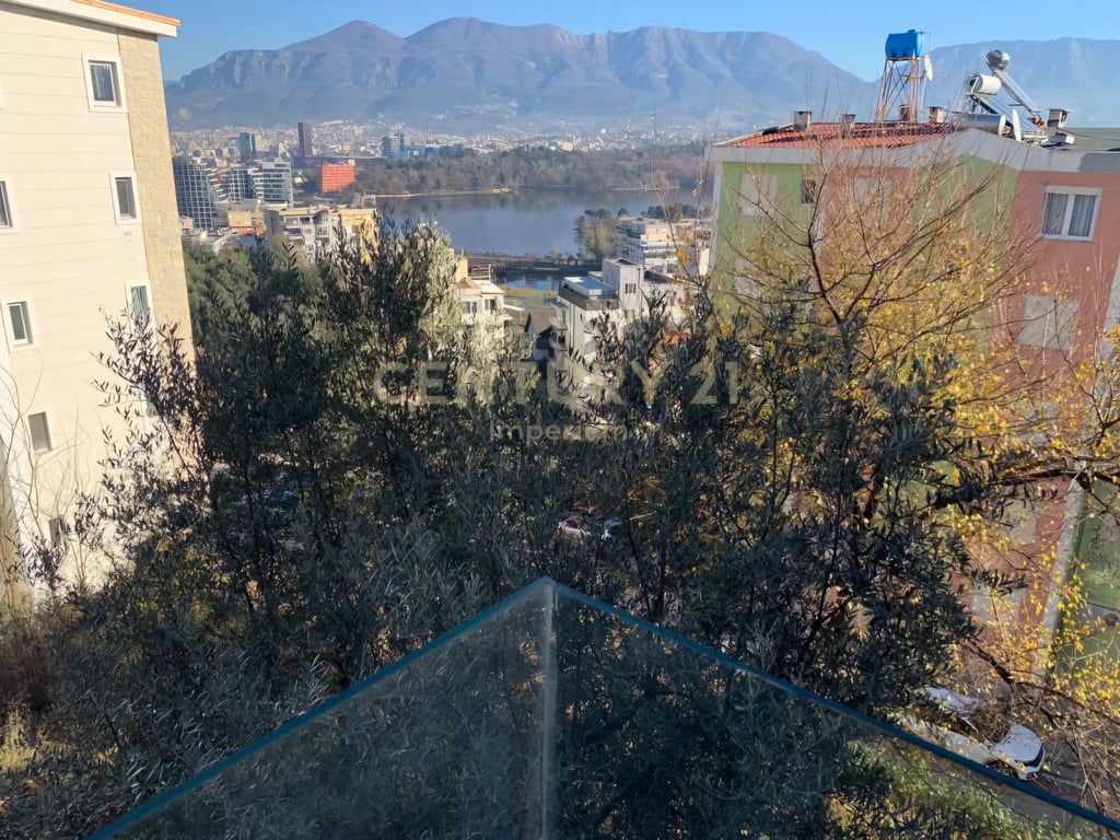 DUPLEX IN VENDITA VICINO AL GIARDINO BOTANICO/ZOOLOGICO