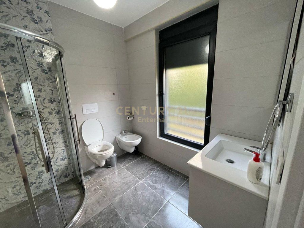 Appartamento 2+1+2 in affitto vicino al Nuovo Mercato.