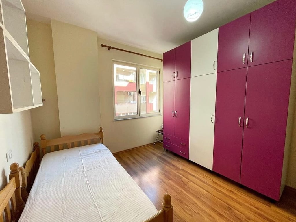 Alexander the Great Street, Astir