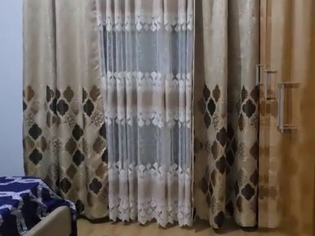 Jepet me qera Shtepia 2+1 , tek Kodra e Priftit prane shkolles Mrekullia  480 mije leke