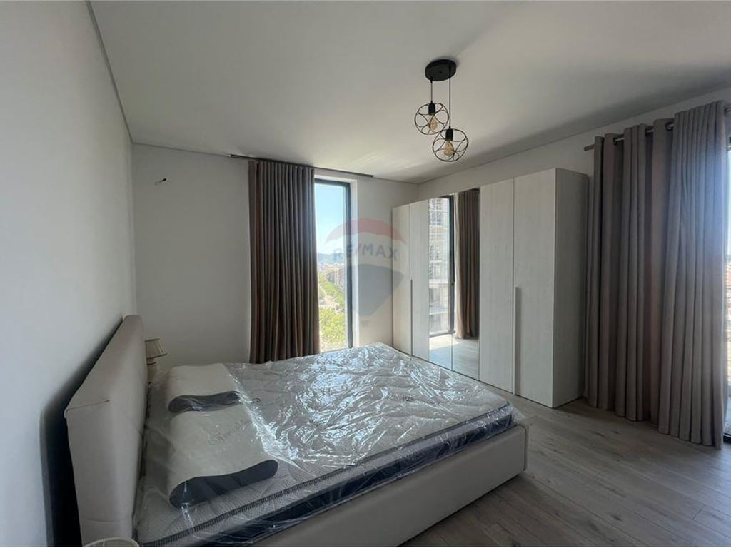 Apartament 2+1 me qera tek Rruga e Kavajes!