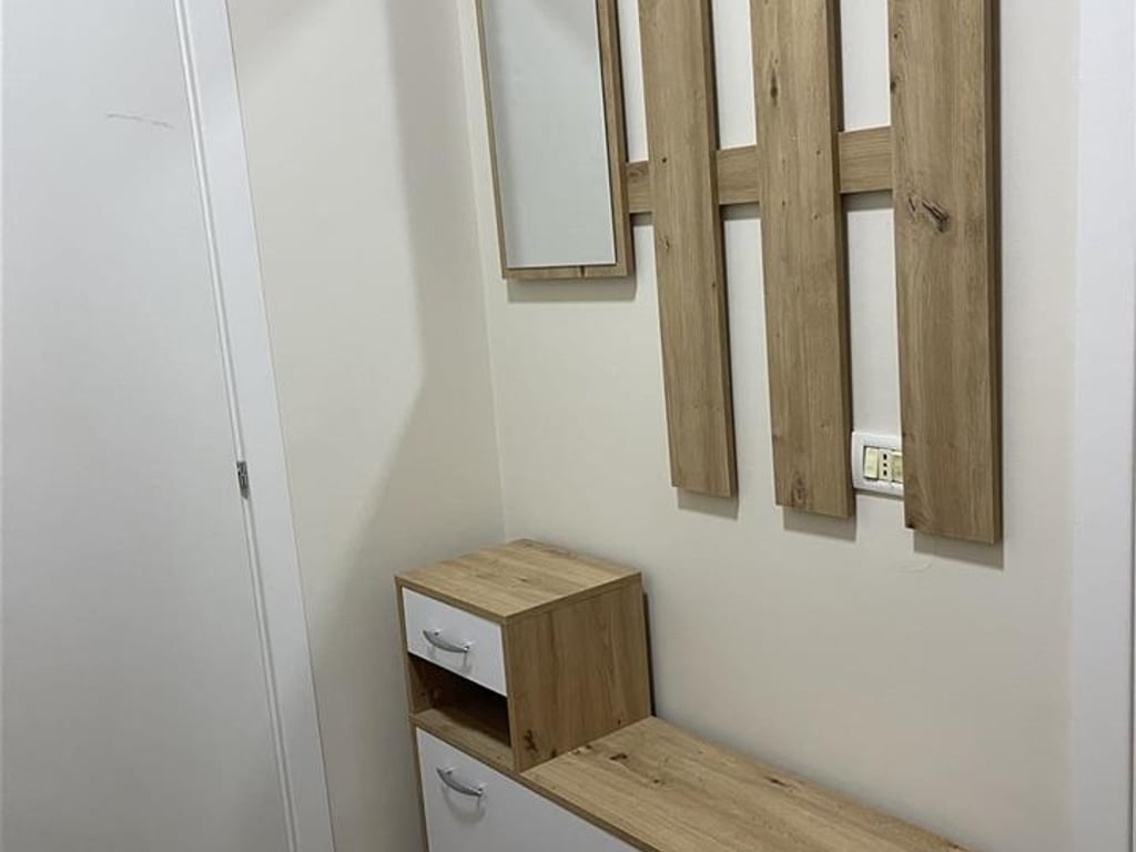 Super Appartamento 1+1 in affitto presso l'ex ristorante Durresi (450 Euro)