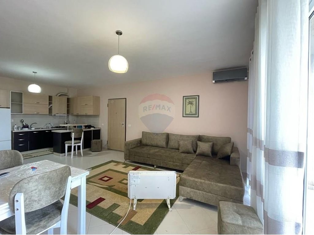 Duplex con due garage a Kodra e Diellit 1
