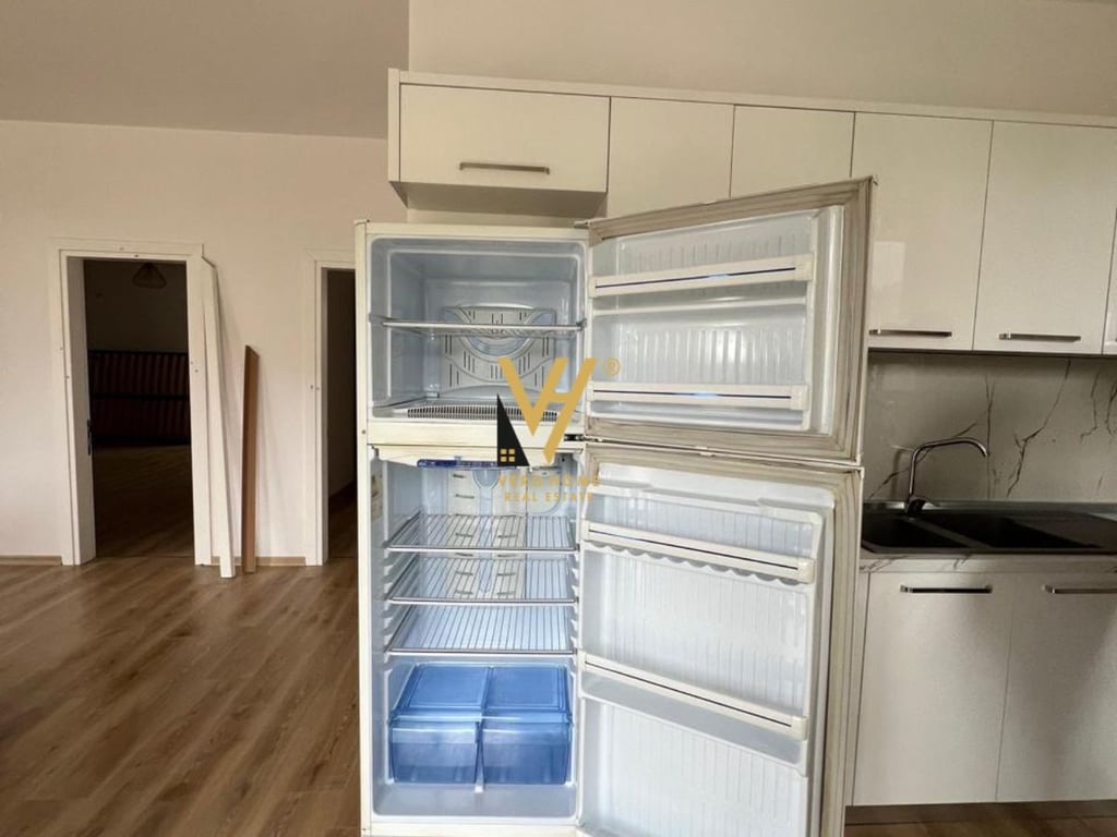 AFFITTASI IL SECONDO PIANO DI UNA VILLA NELLE VILLE TEDESCHE 550 EURO