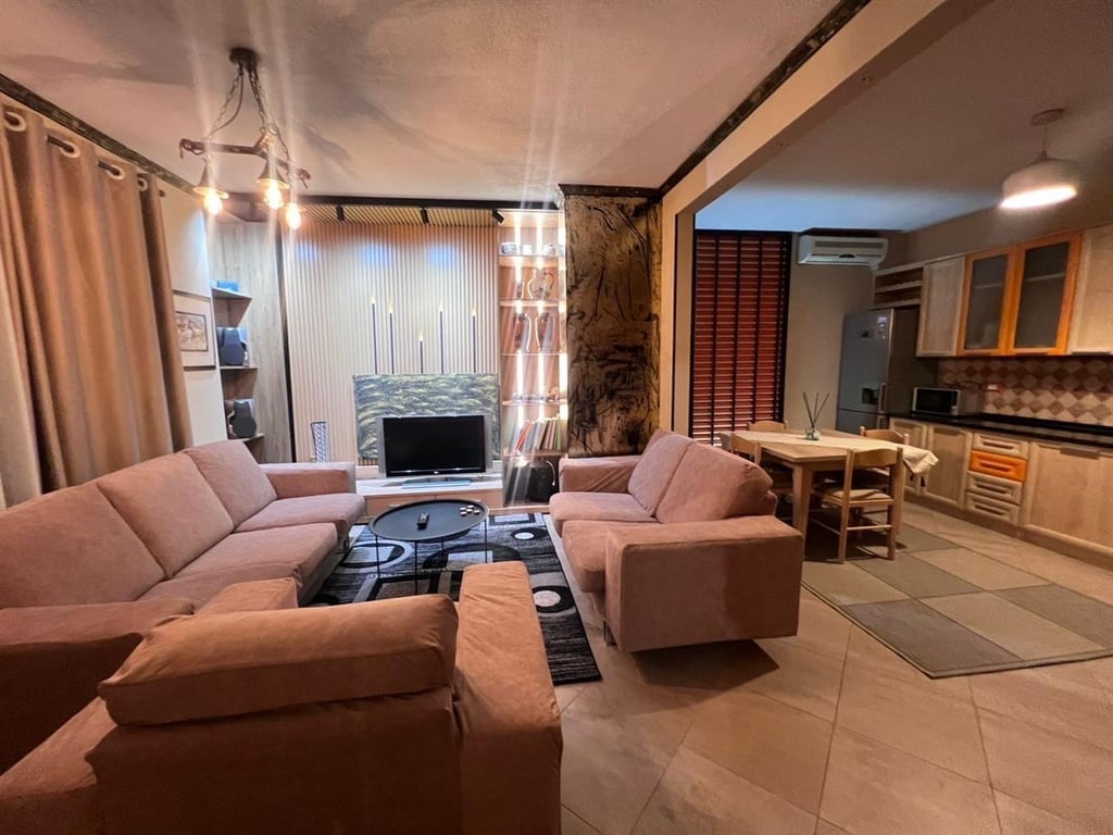 A 2+1 apartment is for rent at Ring Center.