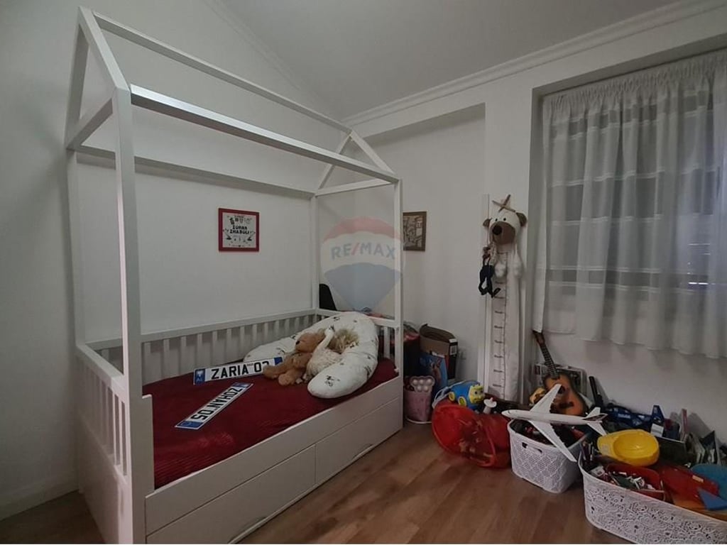 Apartament 2+1 ne shitje prane Ekonomikut!