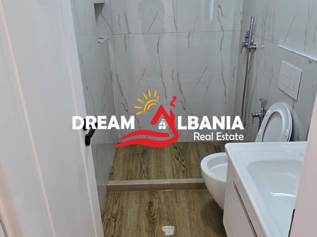 2+1 Apartment for Sale on Kavaja Street, near the German Hospital in Tirana (ID 4129520)