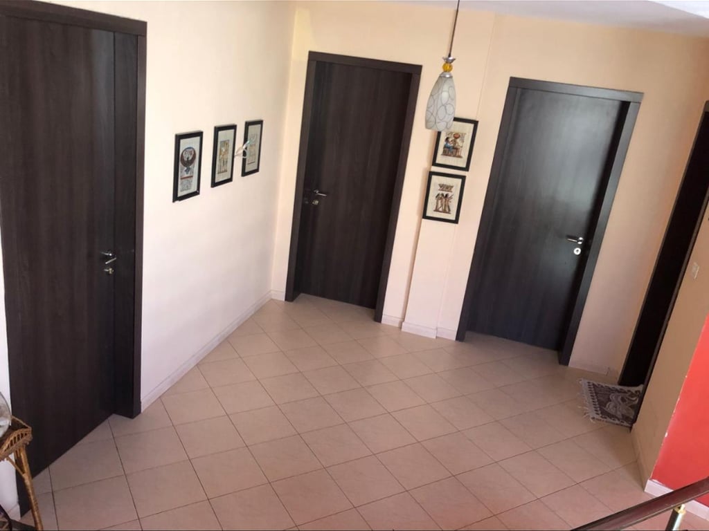 Villa a tre piani in affitto alle Ville Tedesche.