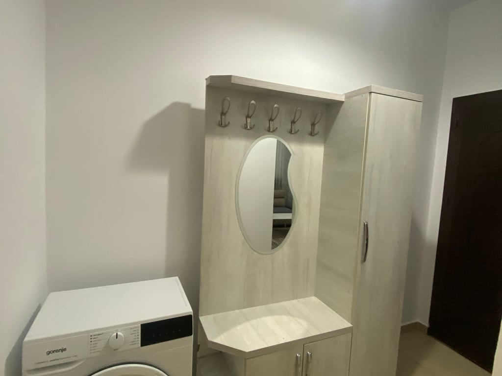 1+1, furnished, in 5 May, with parking, 480 euros.