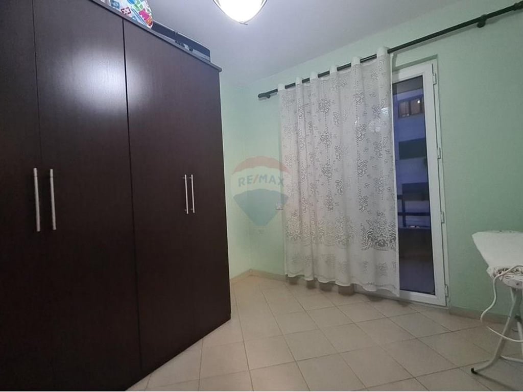 Apartament 3+1+2 ne shitje ne Yzberisht!