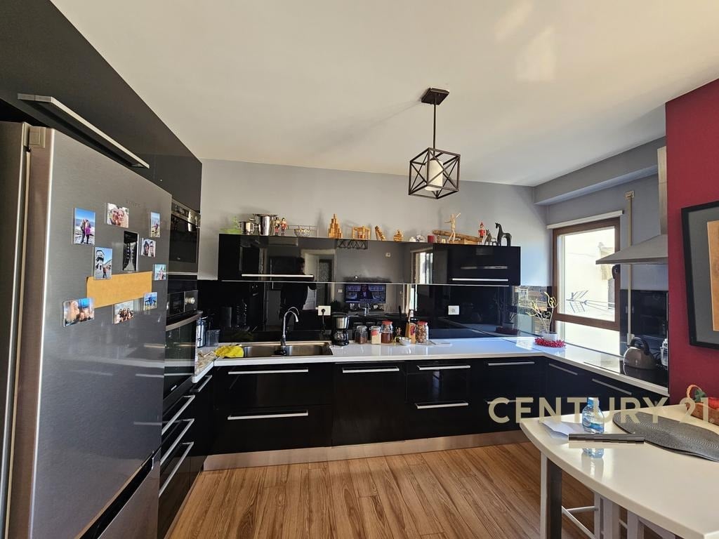 AFFITTIAMO APPARTAMENTO 2+1 IN VIA MINE PEZA! 800 € /Mese