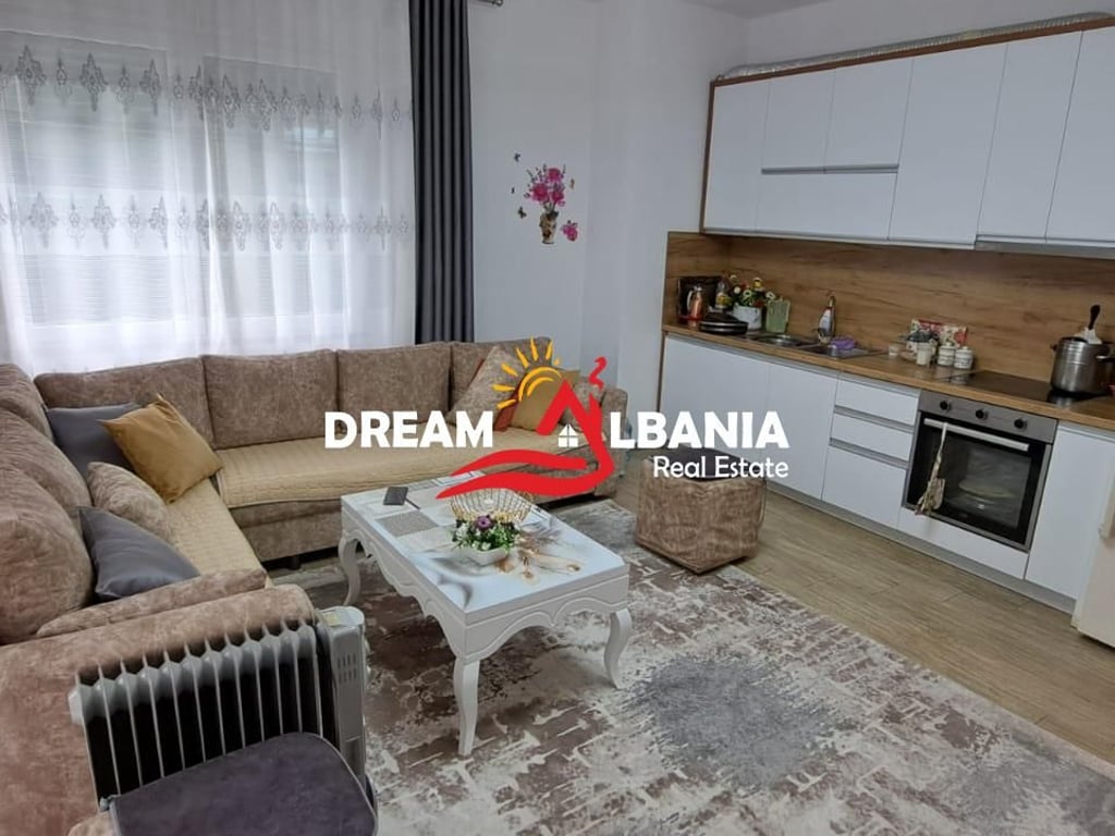 Vendesi appartamento 1+1 a Don Bosko (Via Egnatia) a Tirana (ID 41111048)