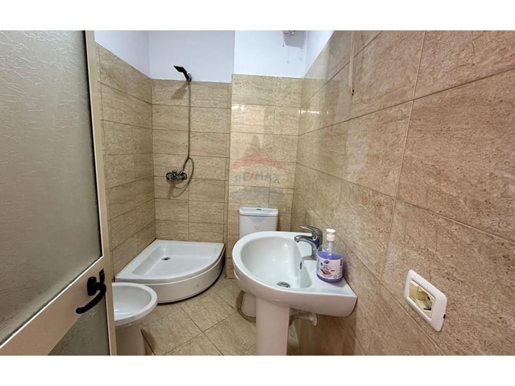 APARTAMENT 1+1 PER SHITJE, YZBERISHT