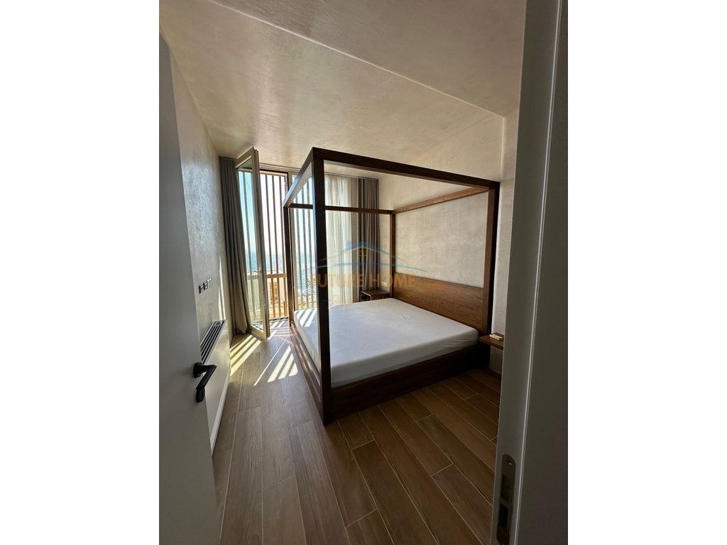 Shitet apartament 2+1+2+oborr, post Green Coast